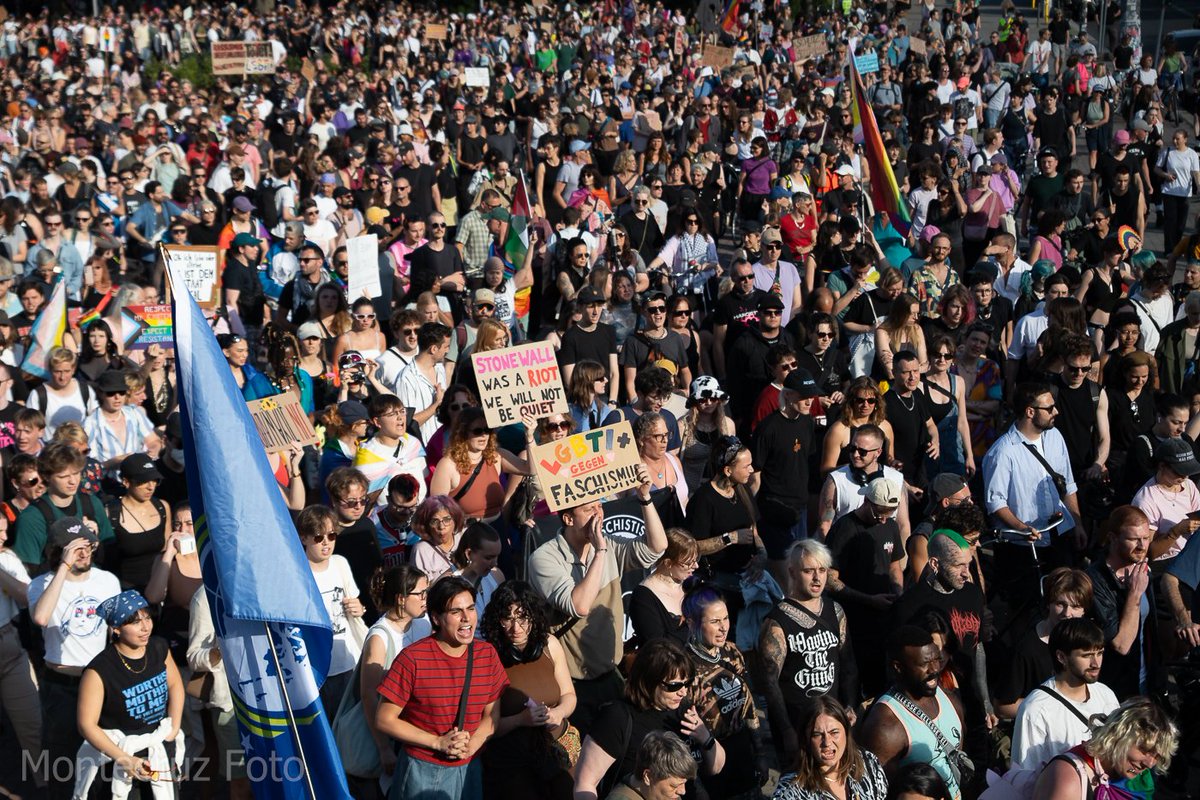 Montecruzfoto's tweet photo. 02.08.26 Berlin. "From Grief to Rage to Resistance" demonstration after the attack against CSD pride in Berlin and against the racist incitement.  

#B0208 #Widerstand #berlinprotests #pride https://t.co/49zyQ4mtou