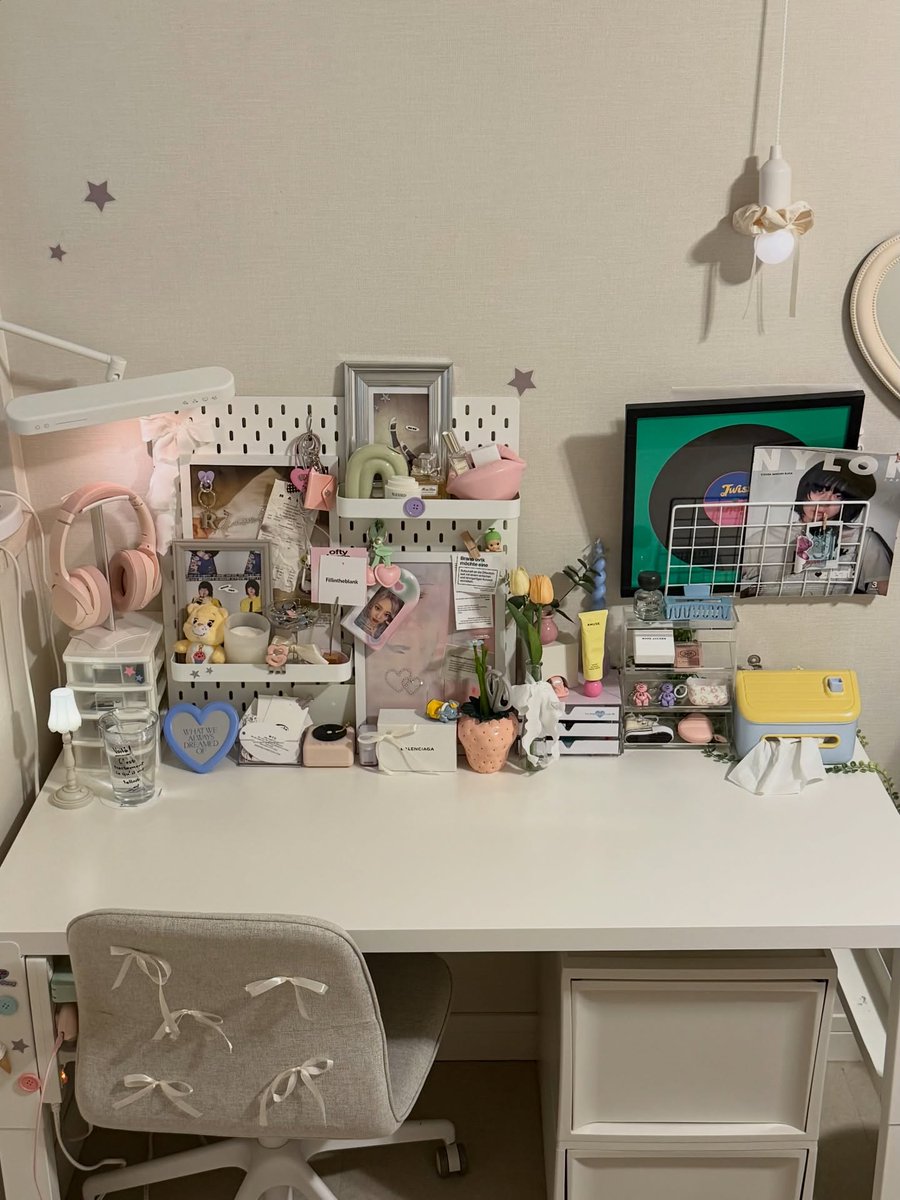 1addictersnz0f's tweet photo. ついにジェラピケGET🧴⭐️ (遅い

#6畳 #実家暮らし #myroom #社会人の日常 #韓国雑貨　

カレンダーが正しい時ほぼない(^｡^)

@iloveit__official の新しい台紙デザイン👩🏻‍🎨🎀

🏡💨♩⟡

リップホルダーかわいいお気に入り🪽★ https://t.co/cozi1UXXAt