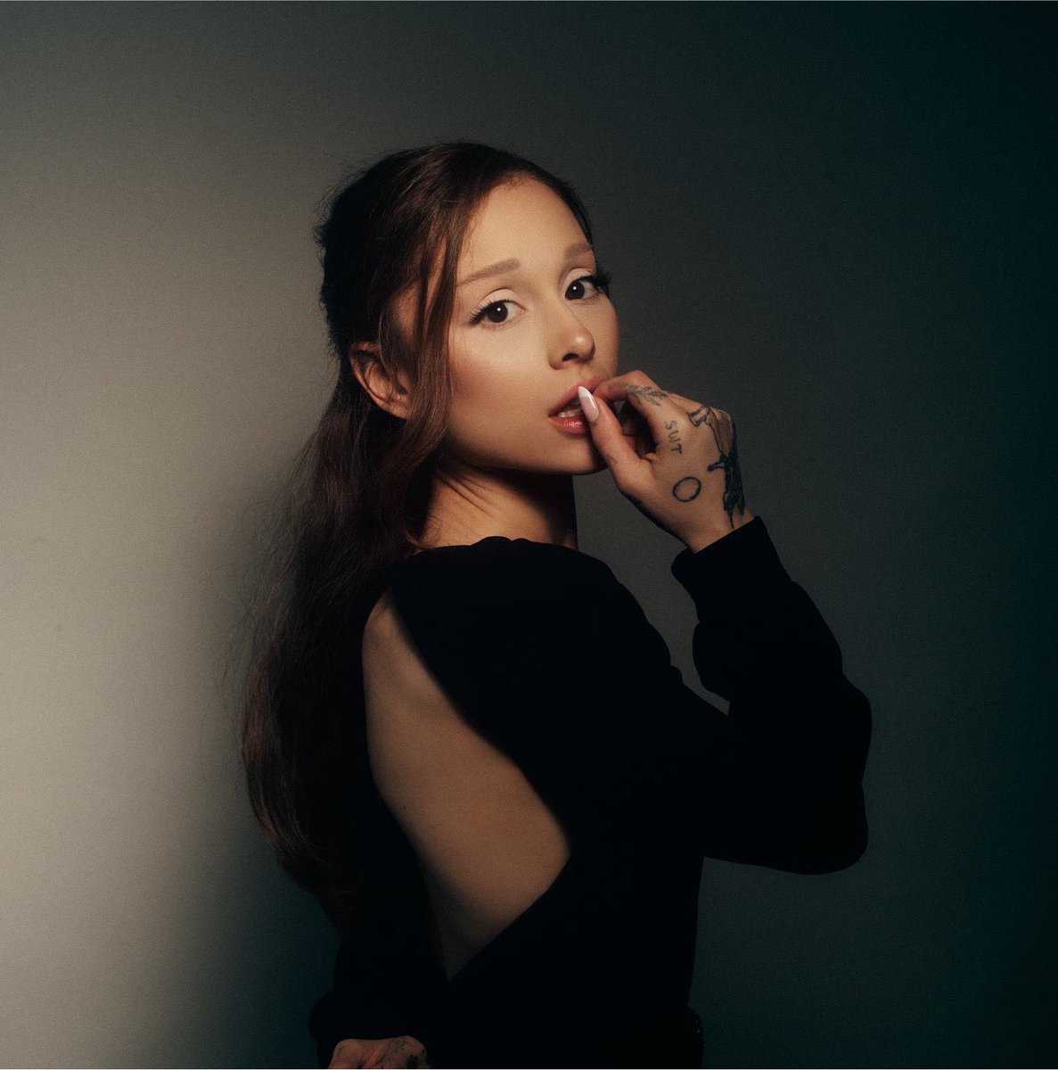 BuzzingPop's tweet photo. Ariana Grande plans to step away from the public eye after the ‘eternal sunshine’ tour due to “intensified scrutiny” of her health and body, including dropping out of the ‘Sunday in the Park with George’. (via PEOPLE) https://t.co/W88GSC1S92
