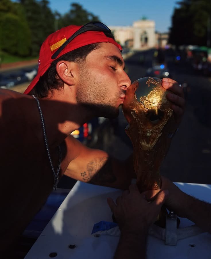Pxbloobusta's tweet photo. ¿Alguien que quiera estar con el campeón del mundo?
#sexrol #freerole https://t.co/IDpm1yaf9r