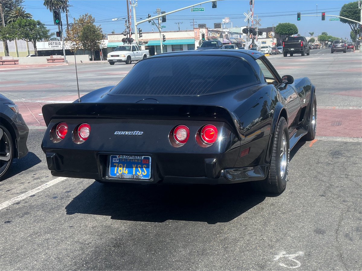 5TER4_'s tweet photo. LA通信

ぼくの住んでいる地域はすべての車が汚くて、8割の車がオーディオガンガン、一見普通そうなクルマにもウーファーついてて、LAはこうなのかと思ってたら、他の地域はそうではなく、治安の悪さが影響しているらしいということがわかった… https://t.co/IoyDkSlAVq