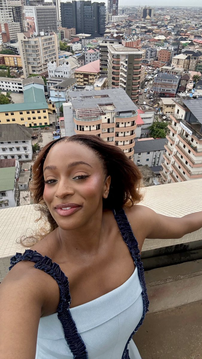 cuppymusic's tweet photo. Good afternoon, Lagos. It’s good to be home 🇳🇬 https://t.co/r6cftkeIea