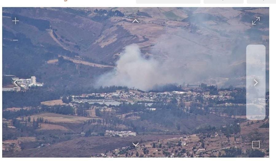BomberosQuito's tweet photo. 🔥🌳 #EmergenciasUIO | A esta hora se registra un incendio forestal en el sector de Itulcachi.

👨🏻‍🚒Nuestro equipo se encuentra en el lugar realizando labores de control y extinción del fuego.

#NoticiaEnDesarrollo https://t.co/MMk6jHBP1h