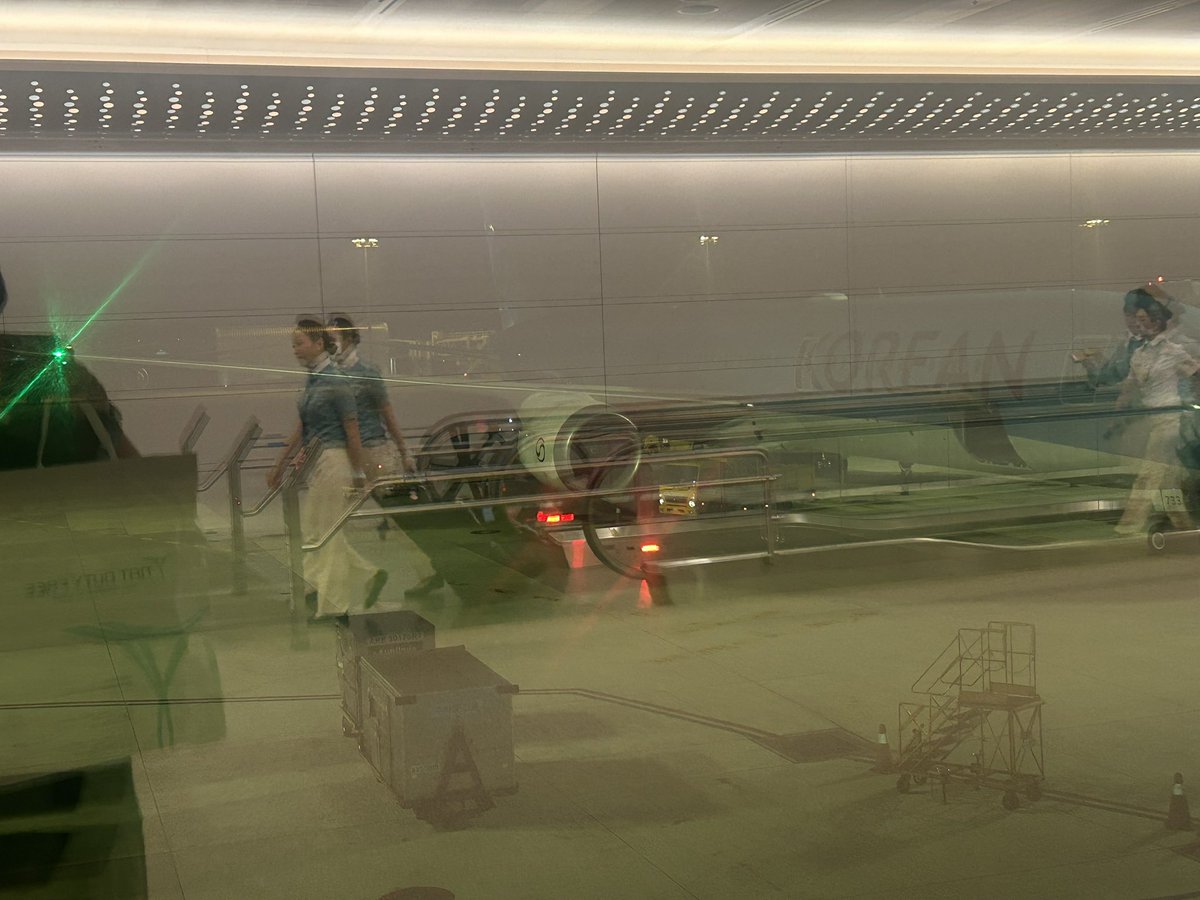 koloBASE1's tweet photo. 大韓航空マジでど直球でビビンバ出てきてびっくり https://t.co/cgJJx3KEl5