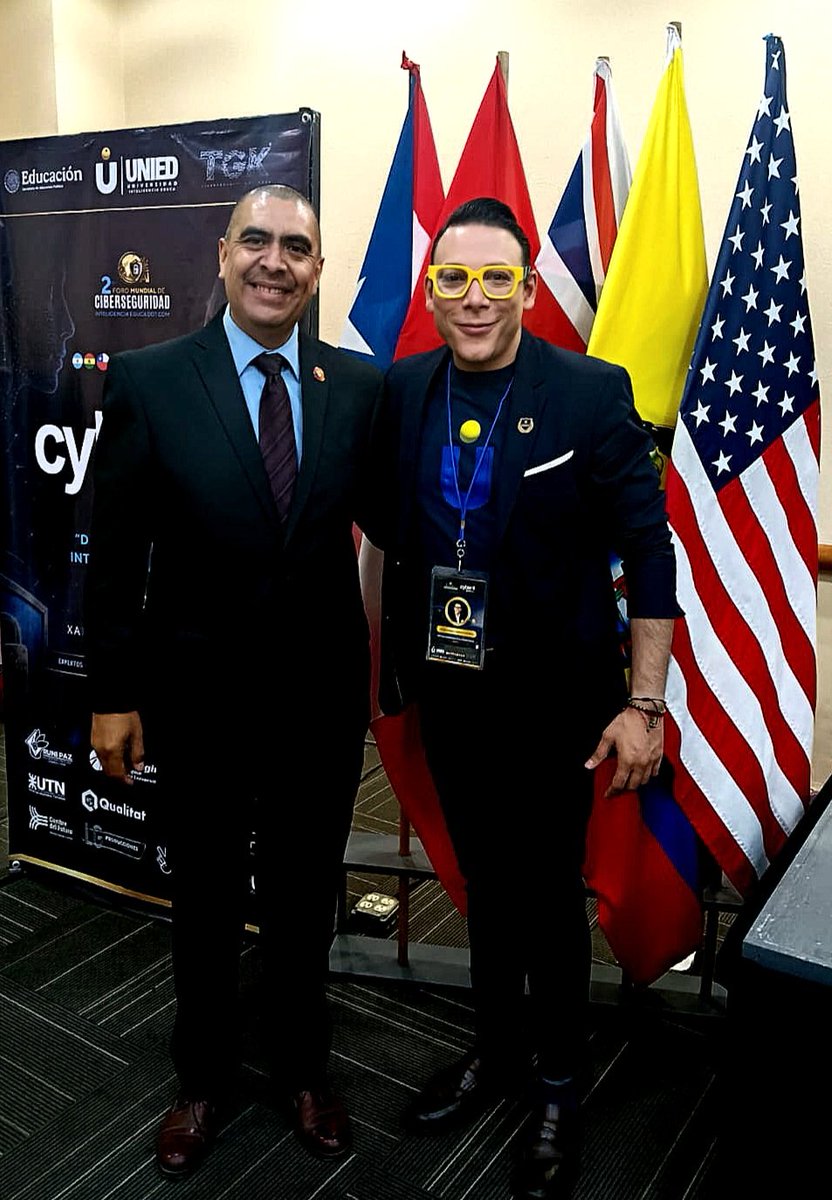 Channel1LA's tweet photo. CPO Artemio Acosta presenta inovadora plataforma "Verona Elite" durante 2do Foro Mundial de #Ciberseguridad "Cyber Guard Day" #MEXICO #Xalapa #DEFENSA https://t.co/j7ifE2hg8v