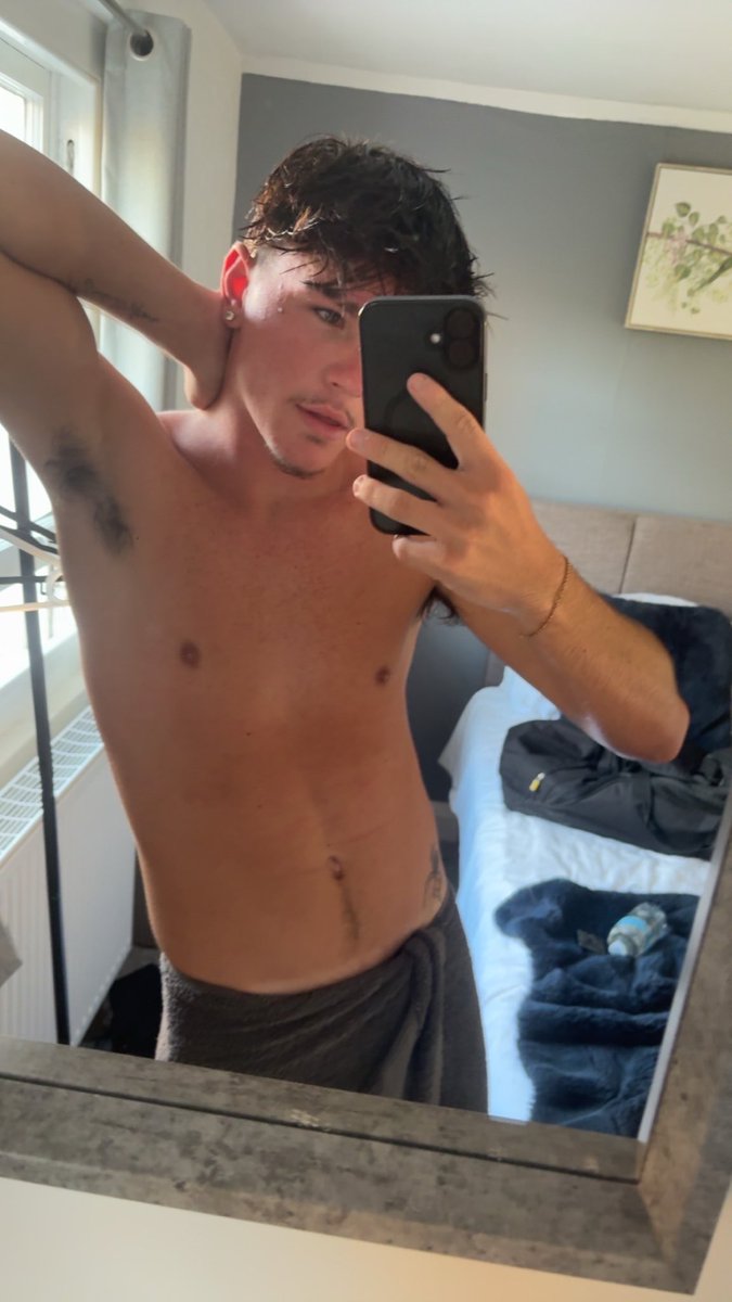 LucaVale12's tweet photo. https://t.co/TijjYj8BKI

Come see me with the towel off 😜 https://t.co/73eUzYqrcG
