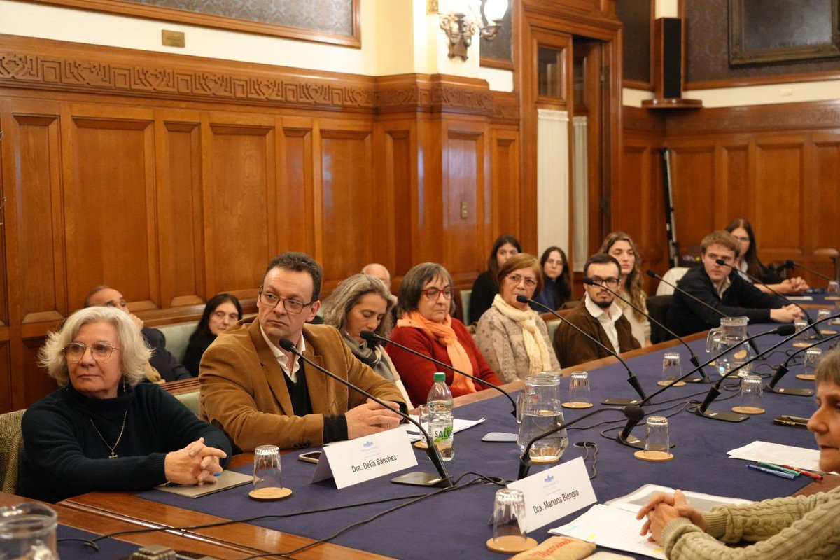 DipRodrigoGoni's tweet photo. La Comisión Nacional de Bioética del Uruguay se prepara para abordar el desafío de preservar lo humano ante los avances científicos y tecnologicos  de nuestro tiempo. https://t.co/O9Z1FfSlNP