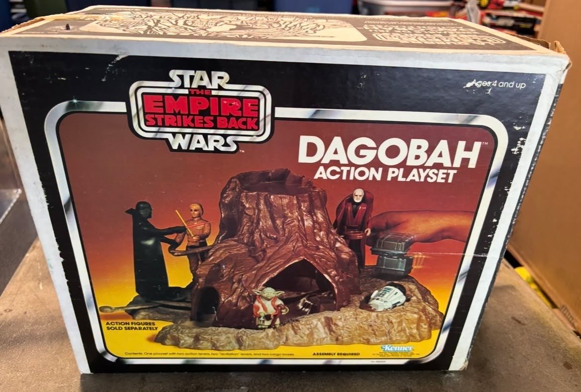 BensToyChestFL's tweet photo. Okay auction friends, tomorrow’s lineup is getting a little ridiculous—in the best possible way.

#BensToyChest #GIJoe #StarWars #VintageToys #ToyAuction #ActionFigures #Kenner #Hasbro https://t.co/YDA07DvpBv