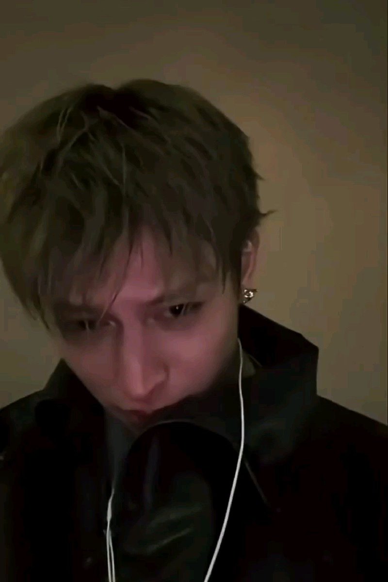 B44bka's tweet photo. 혹시 머리.. 슬슬 기를 생각 없나 https://t.co/e9fVnU9nm7