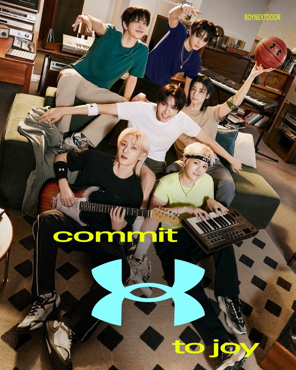 _24News_'s tweet photo. พลังแห่งความมุ่งมั่นไร้ขีดจำกัด! Under Armour คว้าตัว ‘BOYNEXTDOOR’นั่งแท่น Global Brand Ambassadors ร่วมขับเคลื่อนแคมเปญระดับโลก ‘Commit’
หกหนุ่มวงบอยแบนด์ K-Pop
#UNDERARMOURTH #BOYNEXTDOOR #COMMIT #COMMITTOJOY
ร่วมปลุกพลังการขับเคลื่อนตัวตนผ่านการเปิดตัวแคมเปญระดับภูมิภาคเอเชียแปซิฟิก พร้อมประเดิมด้วยไลน์สินค้า Bouncy Tee สะท้อนสไตล์และตัวตนที่แท้จริง วางจำหน่ายในประเทศไทย ปลายเดือนสิงหาคมนี้
Under Armour แบรนด์สปอร์ตชั้นนำระดับโลก ประกาศแต่งตั้ง BOYNEXTDOOR คลื่นลูกใหม่แห่งวงการ K-Pop นั่งแท่น Global Brand Ambassadors คนล่าสุดอย่างเป็นทางการ โดยทั้ง 6 หนุ่มจะมาร่วมนำทัพแคมเปญใหม่ ‘Commit’ พร้อมเปิดตัวผลิตภัณฑ์ไฮไลต์อย่าง Bouncy Tee ทั่วภูมิภาคเอเชียแปซิฟิก ประเดิมความร่วมมือด้วยภาพยนตร์แคมเปญกลุ่ม ตามด้วยวิดีโอและภาพแฟชั่นเดี่ยวแสดงตัวตนของสมาชิกแต่ละคน ซึ่งพาร์ตเนอร์ชิปในครั้งนี้หล่อเลี้ยงด้วยความเชื่อร่วมกันอย่างลึกซึ้ง ในเรื่องของการเติบโต ความมุ่งมั่นอันแท้จริง และการออกไปขับเคลื่อนทุกแรงปรารถนาในชีวิต
หกหนุ่ม ซองโฮ, รีอู, แจฮยอน, แทซาน, ลีฮัน และอุนฮัก แห่ง BOYNEXTDOOR ได้สร้างปรากฏการณ์มัดใจแฟนเพลงทั่วโลก ผ่านเสียงเพลงและการแสดงที่บอกเล่าเรื่องราวที่จริงใจและเป็นตัวเองอย่างแท้จริง ความหลงใหลในสิ่งที่รัก ความพร้อมที่จะโอบรับทุกช่วงเวลาของการเรียนรู้ และความมุ่งมั่นที่จะก้าวข้ามขีดจำกัดเพื่อพัฒนาตัวเองในทุกๆ วัน คือ DNA ที่สะท้อนถึงจิตวิญญาณและค่านิยมที่ Under Armour ยึดมั่นมาโดยตลอด
BOYNEXTDOOR กล่าวถึงความรู้สึกในครั้งนี้ว่า
“พวกเรารู้สึกตื่นเต้นมากที่ได้ก้าวสู่การเดินทางบทใหม่ร่วมกับ Under Armour ครับ ที่ผ่านมาพวกเราทุ่มเททั้งไอเดียและพลังทั้งหมดที่มีให้กับทุกๆ งาน เพื่อถ่ายทอดตัวตนที่แท้จริงผ่านเสียงเพลงและการแสดงอยู่เสมอ แคมเปญ ‘Commit’ เลยมีความหมายกับพวกเรามากๆ เพราะมันคือการยึดมั่นและลุยให้เต็มที่กับสิ่งที่เราหลงใหล พวกเราตื่นเต้นและตั้งตารอที่จะได้แชร์สไตล์และพลังงานใหม่ๆ ร่วมกับทุกคนผ่านความร่วมมือในครั้งนี้ครับ”
นับตั้งแต่ก่อตั้งแบรนด์ Under Armour เคียงข้างและเป็นแรงสนับสนุนให้แก่ผู้ที่มีแรงขับเคลื่อนในการพัฒนาตนเองให้ดียิ่งขึ้นเสมอมา โดยมองว่า 'Performance' หรือศักยภาพที่แท้จริง ไม่ได้วัดกันแค่ในสนามแข่งขัน แต่นับรวมถึงความทุ่มเทในทุกๆ วันเพื่อทำในสิ่งที่มีความหมาย ซึ่ง BOYNEXTDOOR ได้สะท้อนทัศนคติอันแน่วแน่นั้นได้อย่างชัดเจน ผ่านการสร้างตัวตนอันเป็นเอกลักษณ์ ด้วยการเติบโตตามจังหวะของตัวเอง และการสร้างเส้นทางในแบบฉบับของตนอย่างแท้จริง
แคมเปญ ‘Commit’ จึงถือเป็นการเปลี่ยนผ่านครั้งสำคัญของ Under Armour ในการสื่อสารเรื่องศักยภาพร่างกาย (Performance) โดยเปลี่ยนจุดโฟกัสจาก "ผลชนะหรือผลลัพธ์" มาสู่ "แรงบันดาลใจและพลังใจที่ทำให้เราพร้อมลุกขึ้นมาสู้ในทุกๆ วัน" โดยถ่ายทอดผ่านผู้คนที่ใช้ชีวิตเปี่ยมด้วยจิตวิญญาณเหล่านี้อย่าง BOYNEXTDOOR ในฐานะแอมบาสเดอร์กลุ่มแรกของแคมเปญ
ไซมอน เพสทริดจ์ (Simon Pestridge) ประธานเจ้าหน้าที่ฝ่ายการตลาด และกรรมการผู้จัดการประจำภูมิภาค APAC กล่าวว่า
"BOYNEXTDOOR นำเอาพลังแห่งวัยเยาว์ที่สดใหม่และจริงใจอย่างแท้จริงมาสู่แบรนด์ ความทุ่มเทในงานที่พวกเขารัก ความซื่อสัตย์ในทุกการแสดง และความมุ่งมั่นที่จะพัฒนาตัวเองอย่างไม่หยุดยั้งของพวกเขาสอดคล้องกับจิตวิญญาณของ Under Armour อย่างสมบูรณ์แบบ เรายินดีเป็นอย่างยิ่งที่ได้ต้อนรับพวกเขาเข้าสู่ครอบครัว และพร้อมที่จะร่วมค้นหามุมมองใหม่ๆ ในการส่งต่อคำว่า เพอร์ฟอร์แมนซ์ ไปสู่ผู้คนทั่วโลกอย่างมีความหมาย"