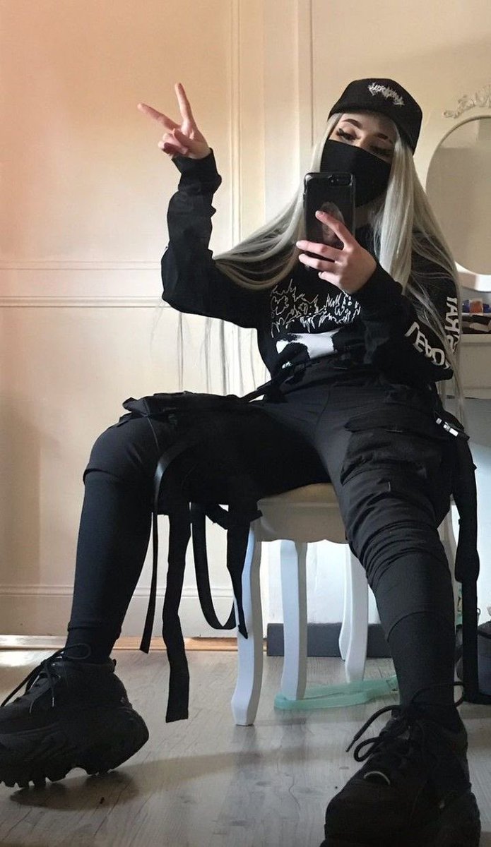 𝕷𝖎𝖙𝖙𝖑𝖊 𝕲𝖍𝖔𝖘𝖙 tweet media