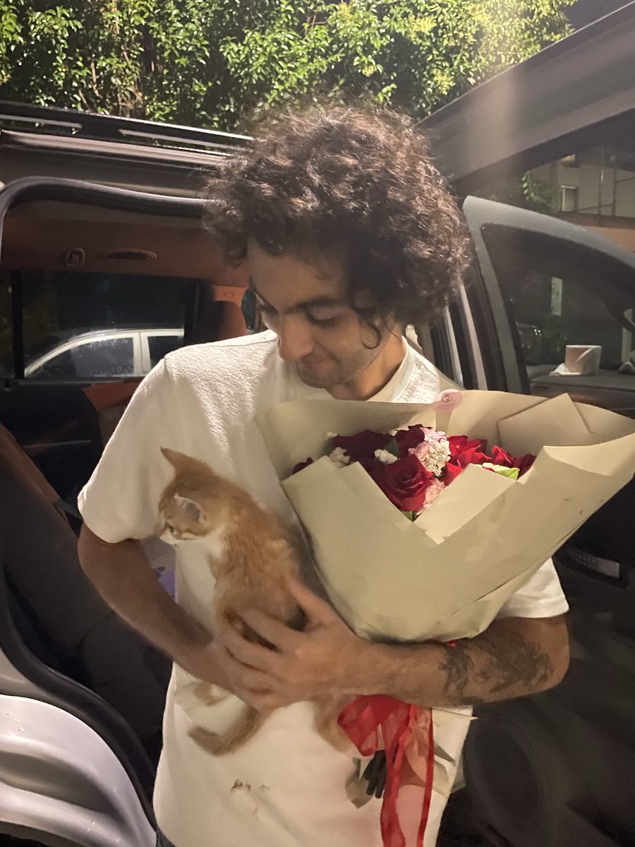 cassidytaisha's tweet photo. me regalaron un gatito Cass https://t.co/UuGeWxiKkQ
