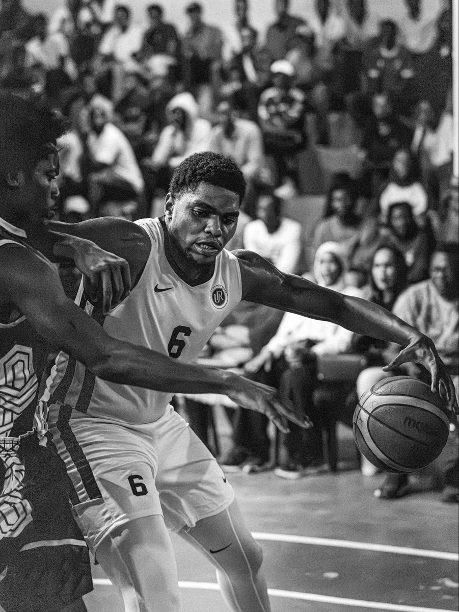 ferwabaRW's tweet photo. UR KIGALI defeat KICUKIRO BUCKETS to force a decisive Game 3. 🔥

#D2Playoffs #RBL26 https://t.co/JxVi8vLzSI
