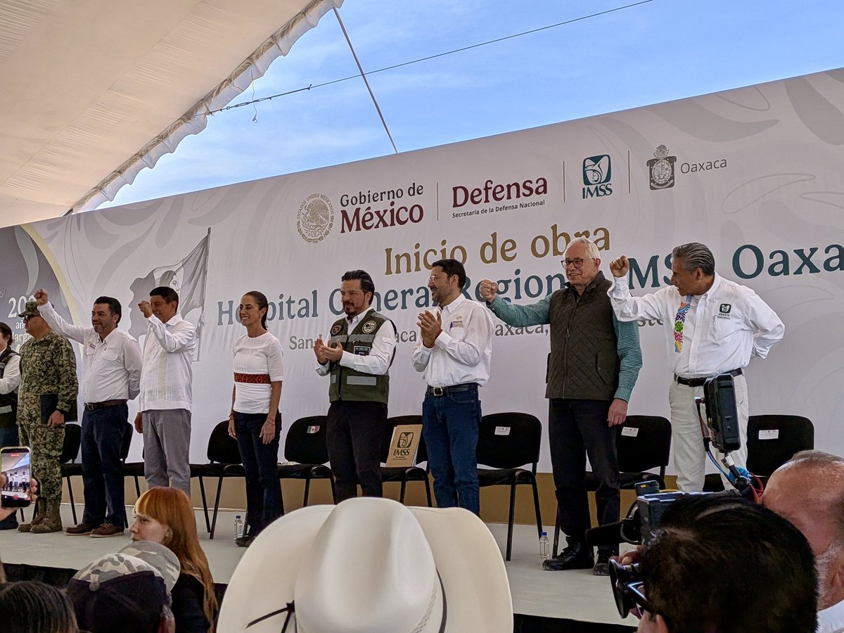 jorgegavino's tweet photo. Como lo ha señalado nuestra presidenta, @Claudiashein: la justicia social para Oaxaca ya está llegando. Hoy dimos el banderazo de inicio de obra del Hospital General Regional de @Tu_IMSS en San Lorenzo Cacaotepec, Oaxaca junto con el gobernador @salomonj, el Mtro @zoerobledo, @martibatres, @Efrainmoralesl y @AMalagonB una obra que fortalecerá la atención médica para miles de familias.