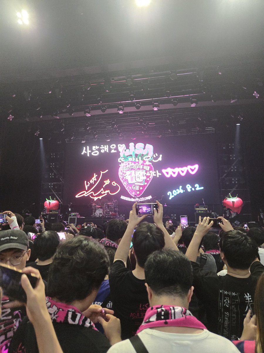 kuro_ys's tweet photo. 오늘 리사콘 재밌었다
( ´∀｀ )b https://t.co/IGV8MH4O7k