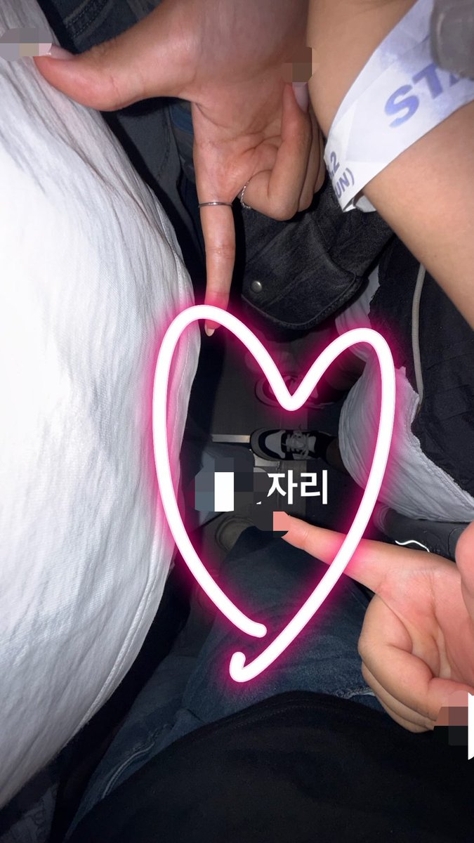duuunu's tweet photo. 😢😢💓💓 https://t.co/ZewU0QrkvG