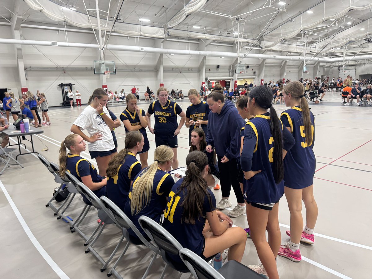 LadyIrishHoops's tweet photo. Super proud of this group in how they represented our program finishing runner-up to Providence Academy!
Especially thankful to our 3 alum Emma Theisen, Hattie & Harper Chappuis for coaching!
#Talent&TraditionRunDeep #SAMBANDH
#WeAreRosemount
#Pacesetter https://t.co/aU7aUlWAxX