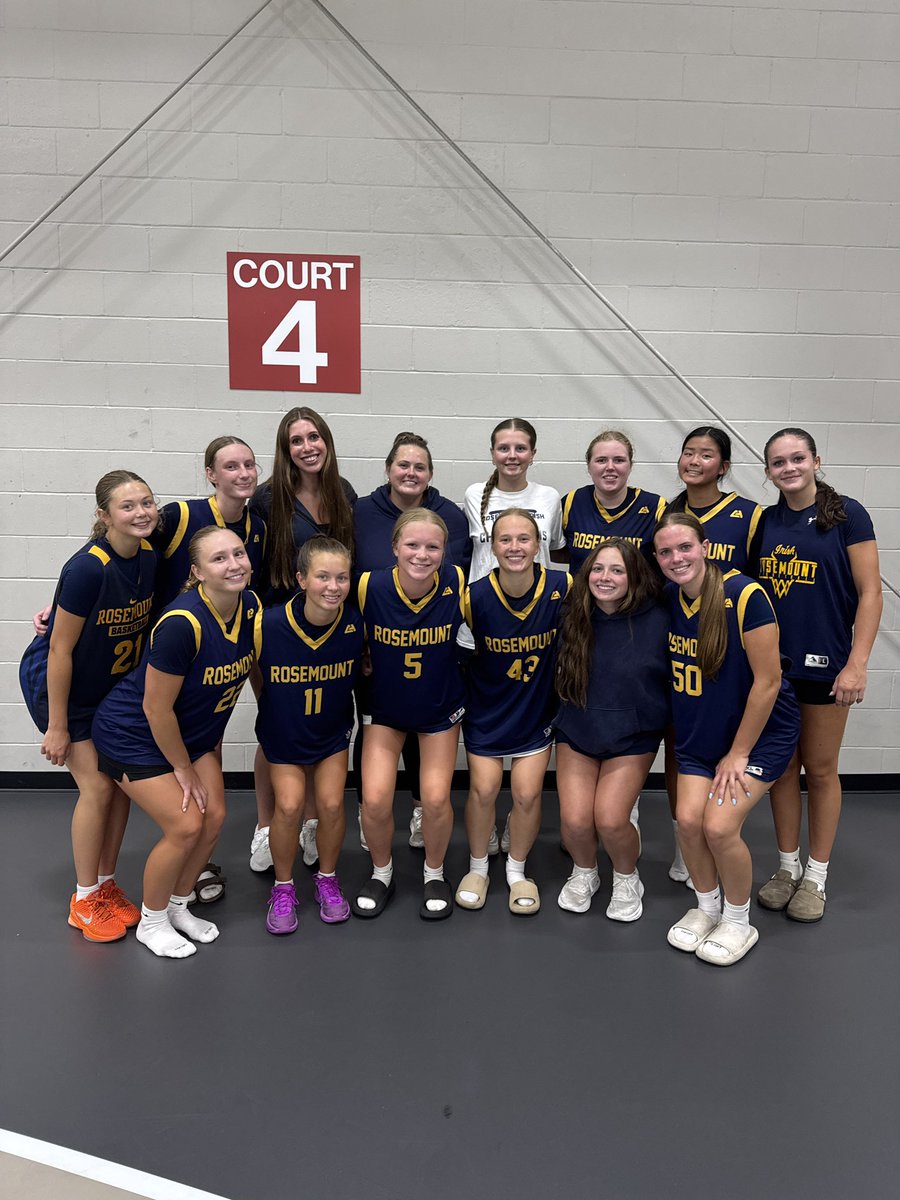 LadyIrishHoops's tweet photo. Super proud of this group in how they represented our program finishing runner-up to Providence Academy!
Especially thankful to our 3 alum Emma Theisen, Hattie & Harper Chappuis for coaching!
#Talent&TraditionRunDeep #SAMBANDH
#WeAreRosemount
#Pacesetter https://t.co/aU7aUlWAxX