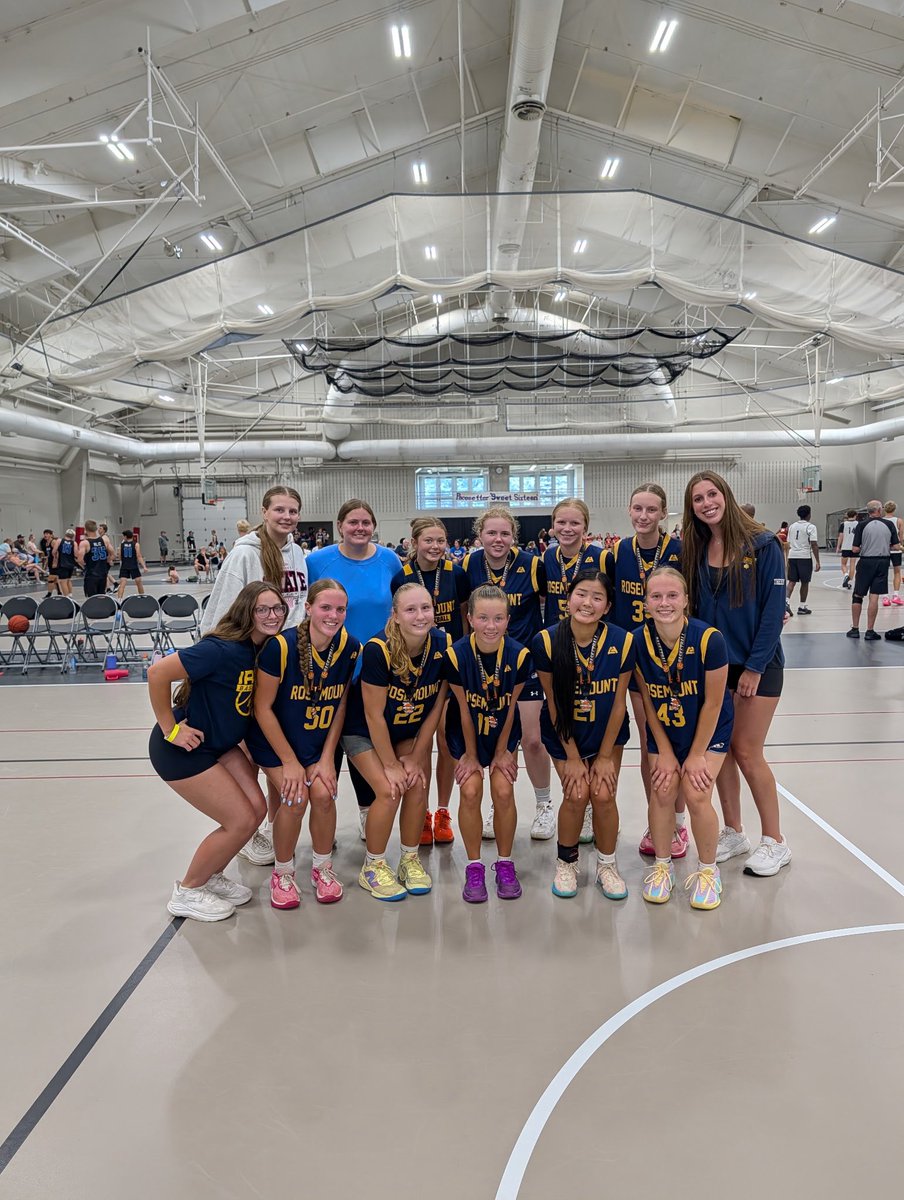 LadyIrishHoops's tweet photo. Super proud of this group in how they represented our program finishing runner-up to Providence Academy!
Especially thankful to our 3 alum Emma Theisen, Hattie & Harper Chappuis for coaching!
#Talent&TraditionRunDeep #SAMBANDH
#WeAreRosemount
#Pacesetter https://t.co/aU7aUlWAxX