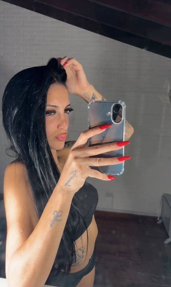 CamilleLG__'s tweet photo. Bonjour tout le monde je suis toute nouvelle ! https://t.co/e6BoyYFYBI
