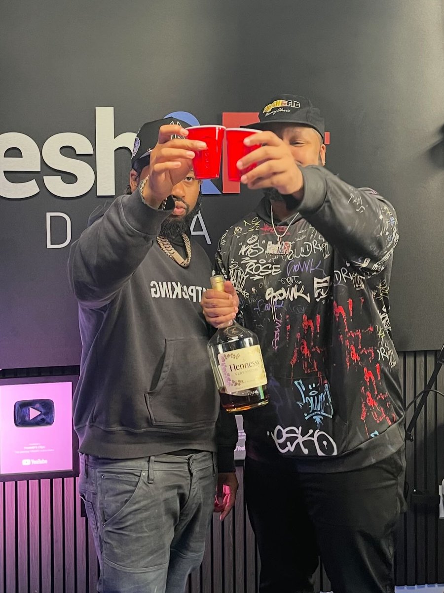 AaronCspogson's tweet photo. @iamakademiks In the building random popup in the studio had a good show last night find me a better duo to drink Henny with … let’s get it #freshandfit #akademiks #producer #girls https://t.co/ipCQ2s4JKn