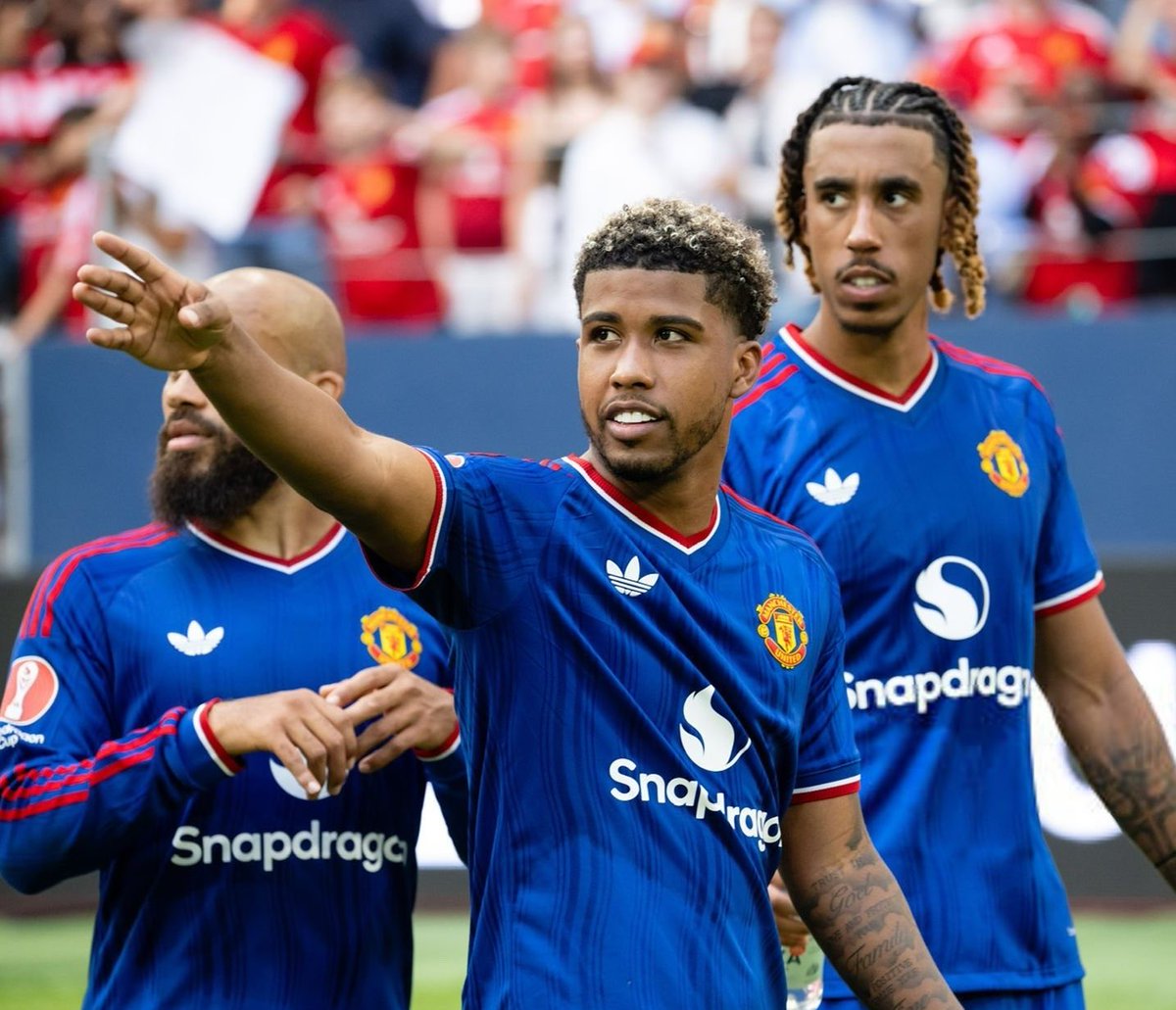 ChinoUTD's tweet photo. 🚨 Andrey Santos on Michael Carrick giving him the confidence to play forward:

“Somebody asked the other day, ‘Why didn’t we see these passes before you joined??’ I just smiled. I said, ‘Because believingg you can play a pass and believing your manager wants you to play it are 2 different things.’

One day after training Michael called me over.
I thought he was going to tell me to keep things simple. Instead he said, ‘Every time you see a forward pass… I want you to play it. Don’t worry if you lose one or two. The one thatt gets through changes the game.’

Then he added something I’ll never forget.
‘Andrey… don’t let the ball get comfortable at your feet. Make the opposition uncomfortable instead. If you already know your next pass before the ball arrives, play it. Keep the game moving.’ That conversation stayed with me. 

I’ve always believed I had these passes. Michael just became the first manager who kept asking me to use them. Once you know your manager trusts your vision……you stop playing not to lose the ball. You start moving it quickly enough that the opposition never gets time to breathe.”