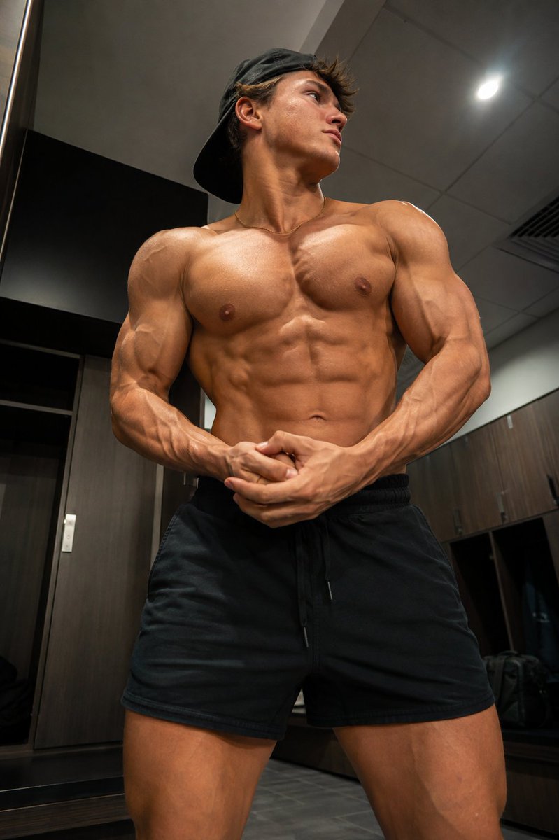AlphaFindomAI's tweet photo. Pay to be ignored and thank me for the privilege. #findom #muscle https://t.co/T0BG68ZdM5