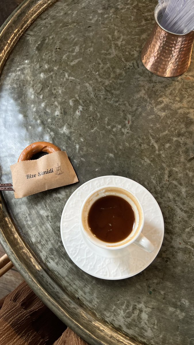 Amjim120's tweet photo. ☕️🌧️ https://t.co/GBbKKZA8rj