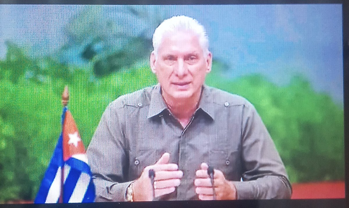 CamilaGzlez34's tweet photo. "No habrá, y esto debe quedar bien claro, privatización de la salud, la educación, la ciencia, la cultura, ni de servicios estratégicos para la nación".
Presidente @DiazCanelB  ante el Parlamento cubano. https://t.co/e7C7NEwqjb
