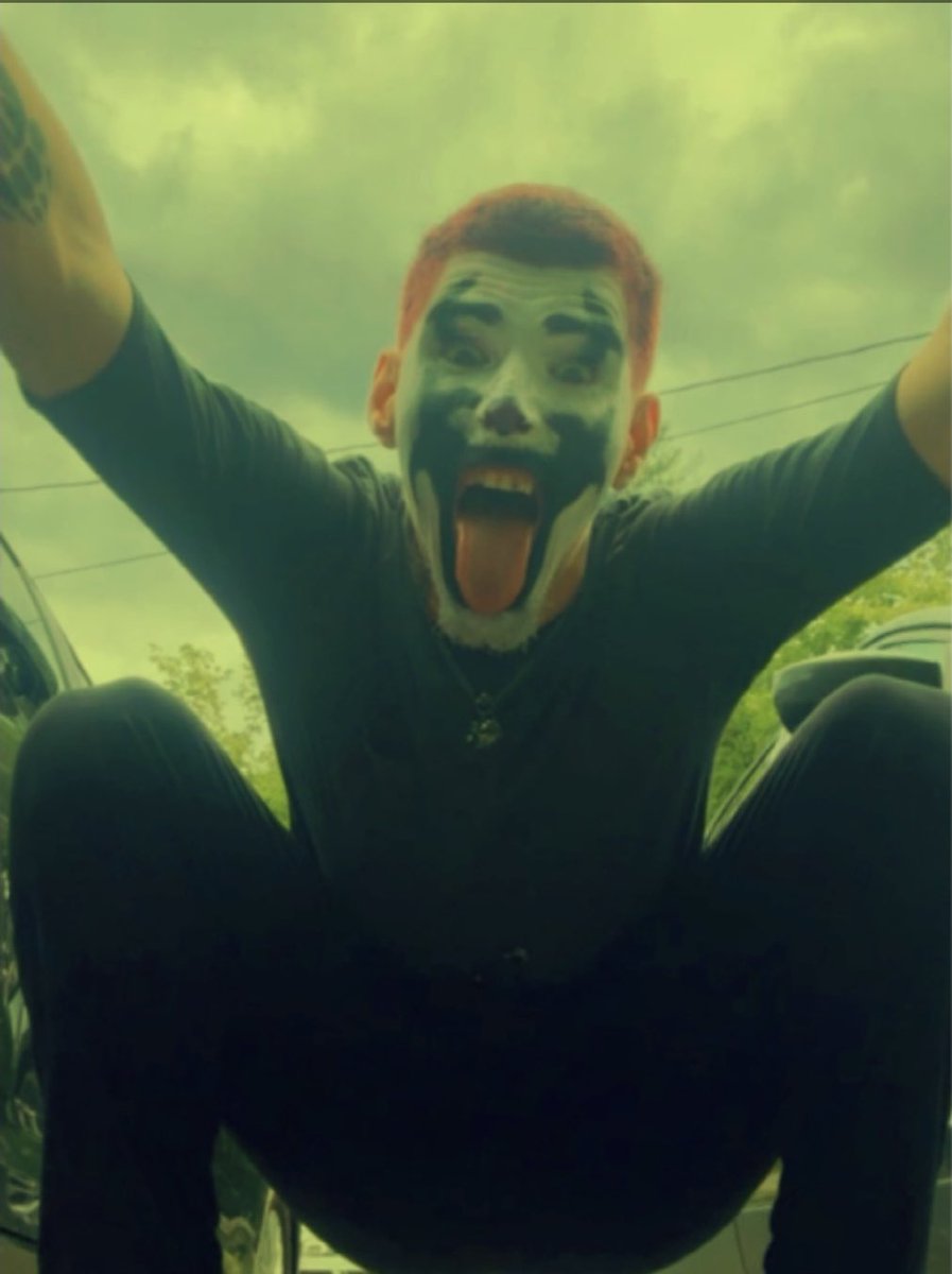 BONEZDICK's tweet photo. CAN I GET A WHOOP WHOOP #icp #juggalo #punk #myaxe #clownmakeup #fitcheck https://t.co/CBwqsMb7eD
