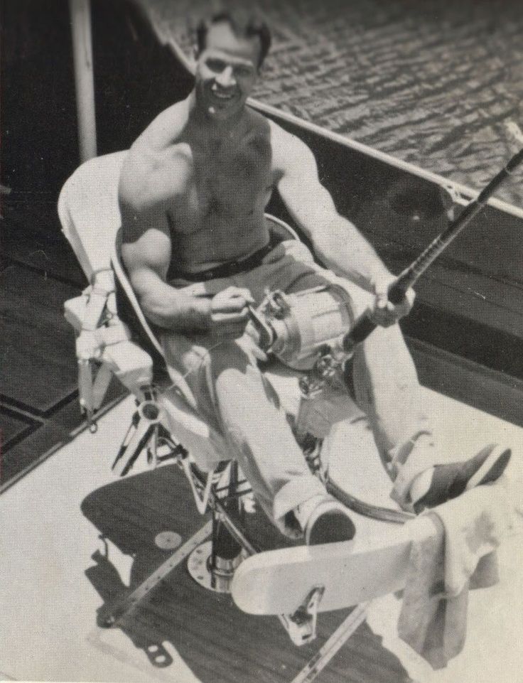 jjthomas06's tweet photo. Gordie Howe doing some fishing. He could have caught Moby Dick without breaking a sweat 
📸Source: Pinterest / Travis Finn https://t.co/RAOdiV07T6
