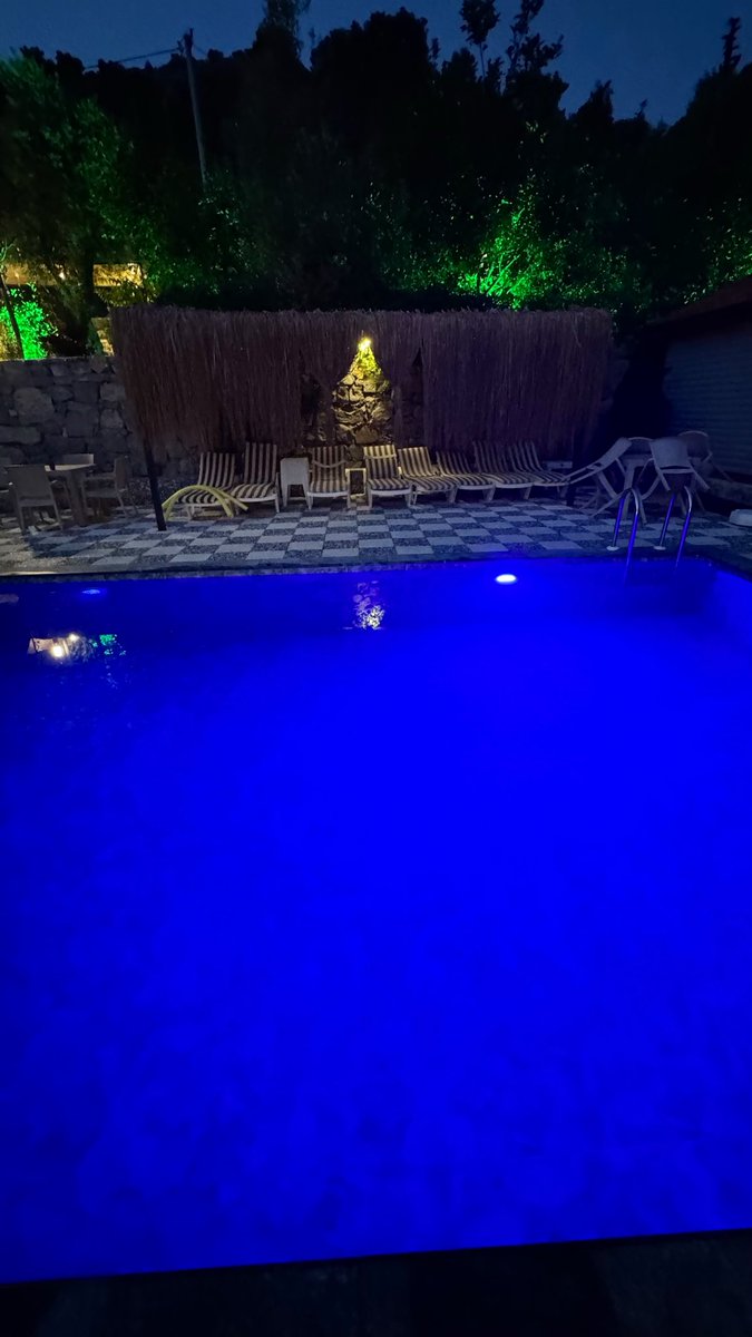 ysaysee's tweet photo. Yıldızların en net göründüğü, zamanın yavaş aktığı yerlerden... 🌌🌊
#iyigeceler #TatilModu #YazGeceleri #Huzur #GeceyeBirSözBırak https://t.co/EPIzfdIL5m