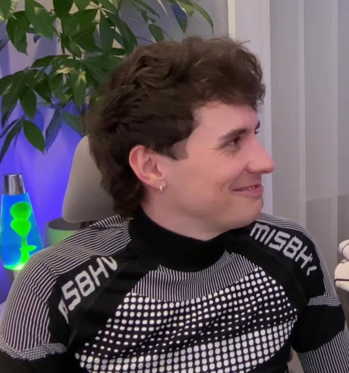 lowkeyylavish's tweet photo. all of his smiles lines from years of looking at phil like this UGH https://t.co/0PHuUHyaR7