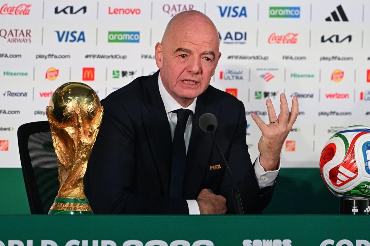 lequipe's tweet photo. Le Real Madrid salue la décision de la FIFA de retirer son projet de vente de parts de la Coupe du monde à des investisseurs privés

➡️ https://t.co/QGUilgnLgI https://t.co/VOXnISDwh2