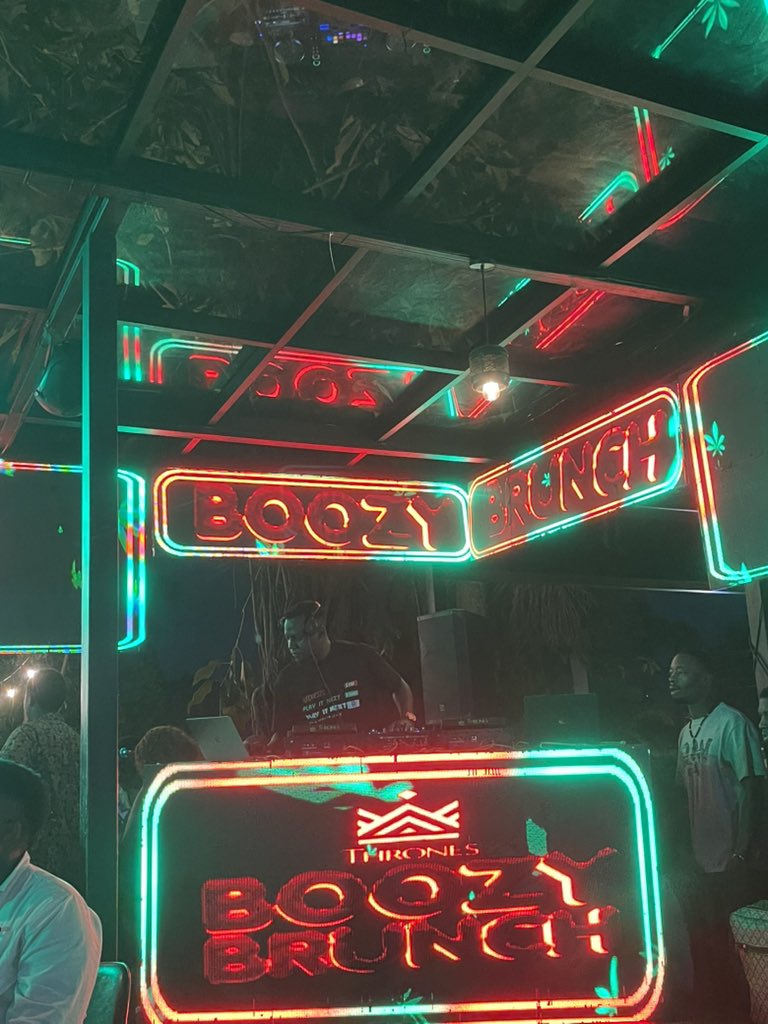 InfluencerRoyUg's tweet photo. Dj Aludah on set π₯
#BoozyBrunch https://t.co/YJST7OSo58