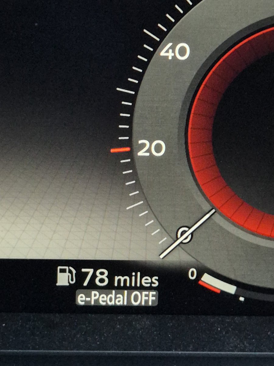 makremeow's tweet photo. Been driving around for an hour, and that miles number has not changed at all. It either goes 1 up, or 1 down, and then back to that number. Should I be concerned? #Nissan #EPower #concerned https://t.co/rzdRtvnYvq