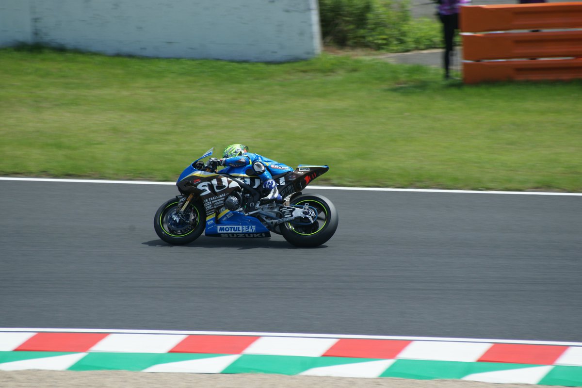 jmjrfS's tweet photo. 供養
#鈴鹿8耐
[0]Team SUZUKI CN CHALLENGE
水野涼 https://t.co/HPgcOB3fiO