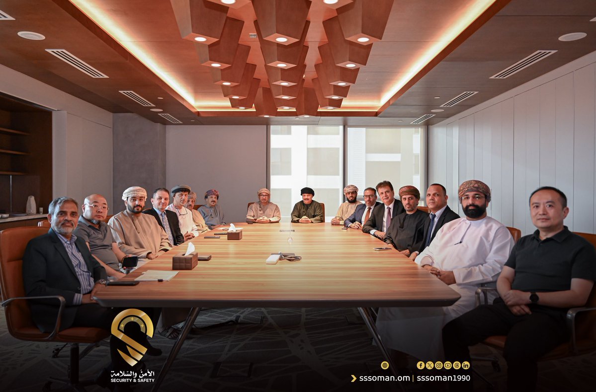 sssoman1990's tweet photo. من قلب اللبان، حيث تمتد الجذور عميقًا في تاريخ عُمان، انطلقت هوية معرض الأمن والسلامة 2026 لتجسد رؤية تجمع بين الأصالة والابتكار.

#الامن_والسلامة 
#معرض_الامن_والسلامة 
#اكثر_امانا https://t.co/s8GJ4PQxtL