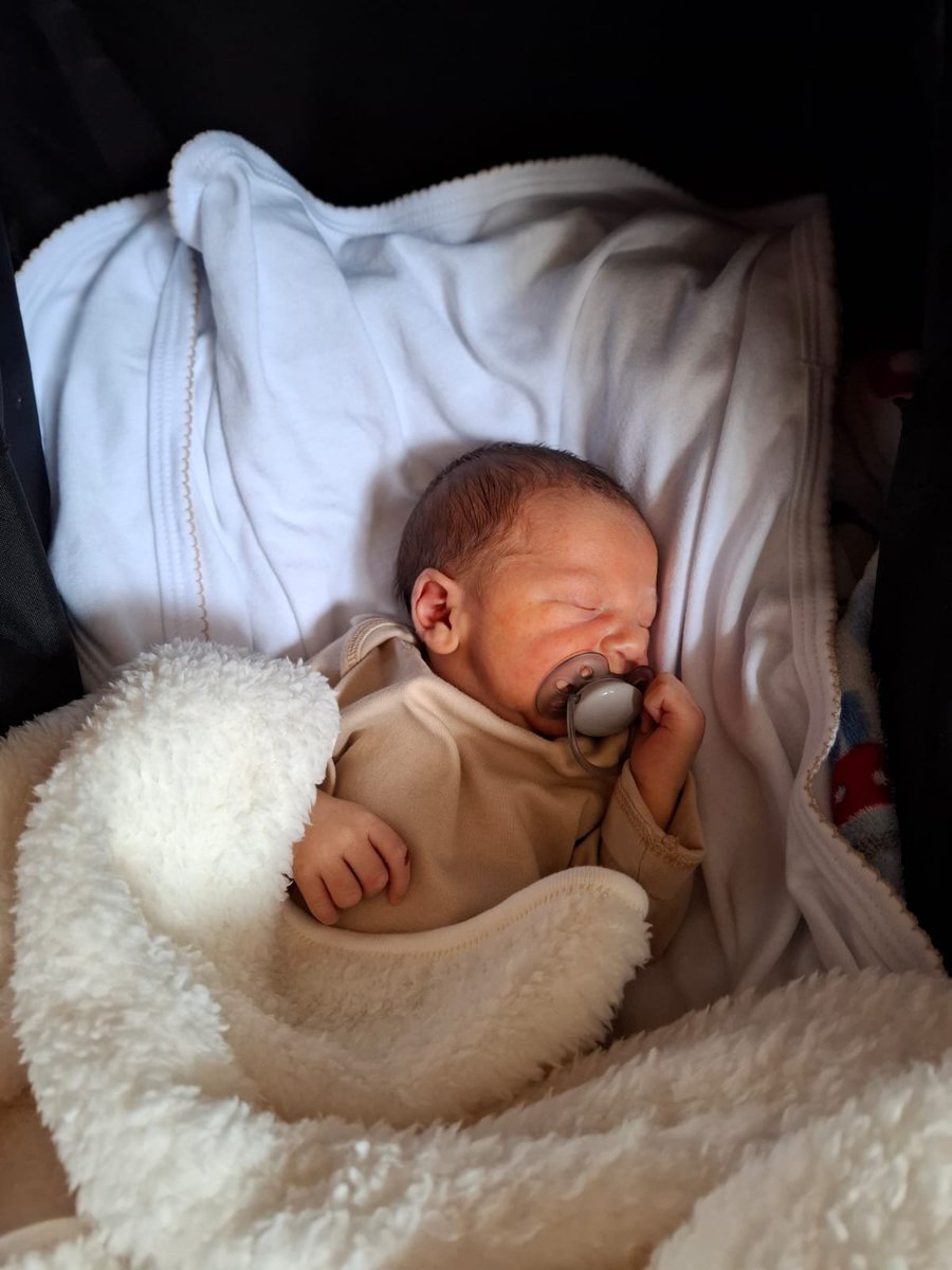 caamilanoguera's tweet photo. Gracias a la vida por permitirme vivir el ser tu mamá, te amo Benicio. ❤️‍🩹 https://t.co/x6FrKwpjgy