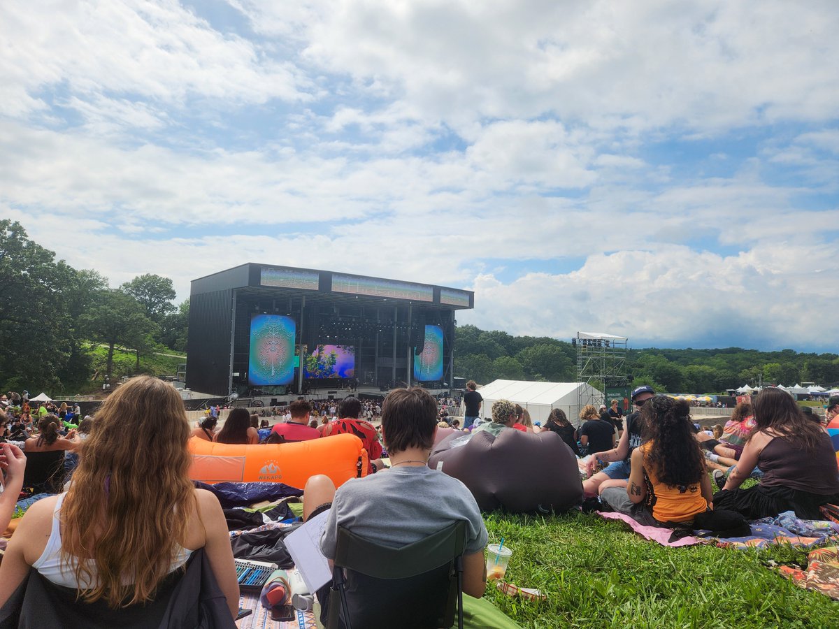 bejeweled's tweet photo. Hinterland Festival this weekend 🎶 https://t.co/kRIxjsp1l9