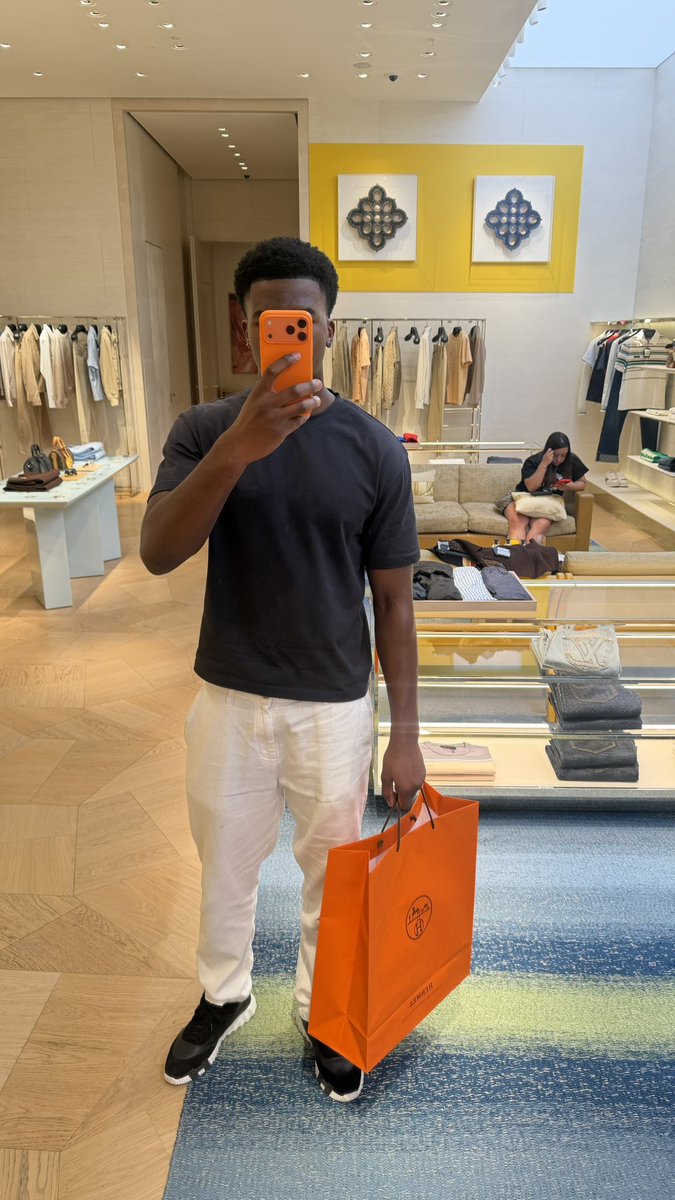 teyjarn's tweet photo. 99.9% of people are actually retarded. 

Be careful who you hand around… you’ll just get dumber and dumber https://t.co/9TeT8EJYWU