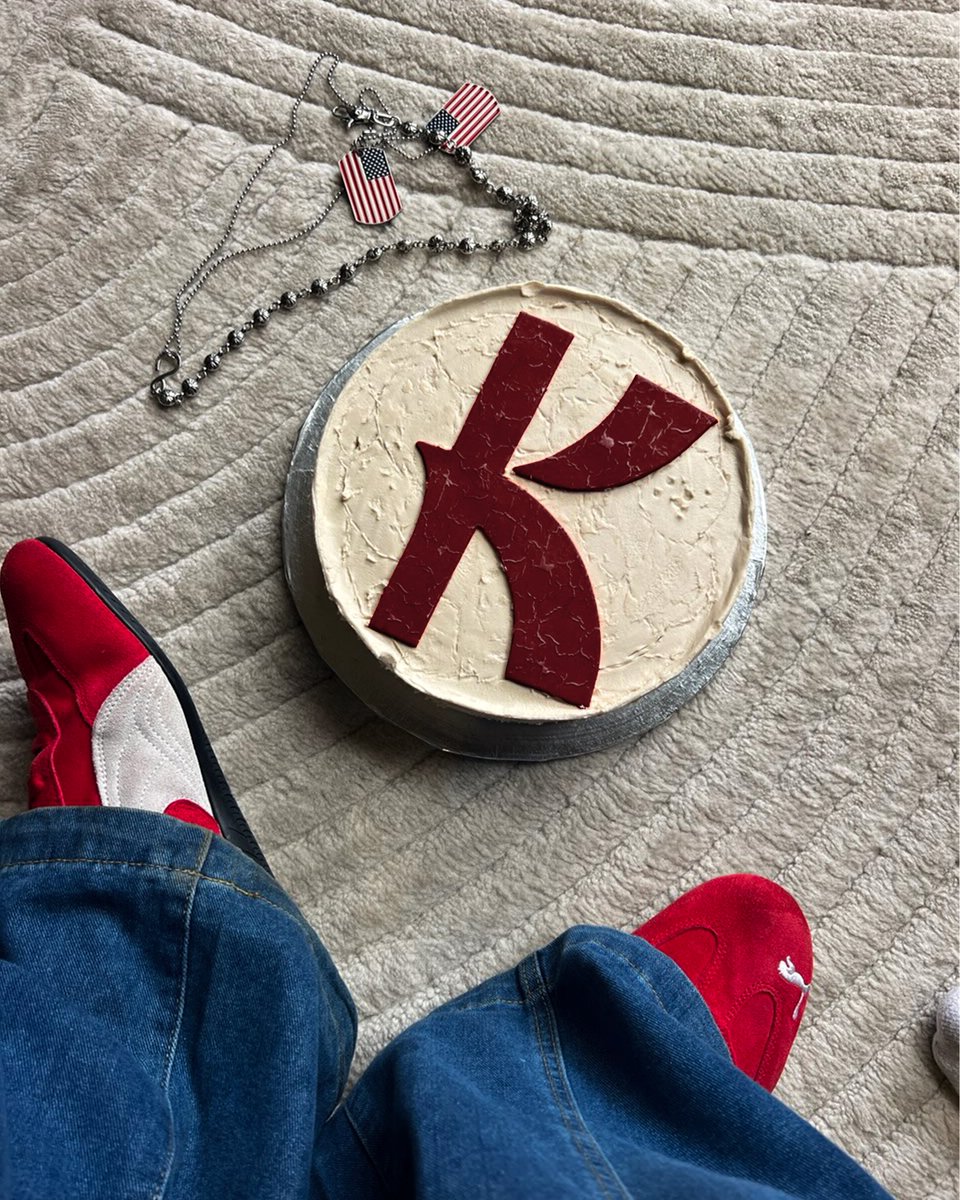kagearchvs's tweet photo. one year of kagearchvs https://t.co/cVJfuoQxDl