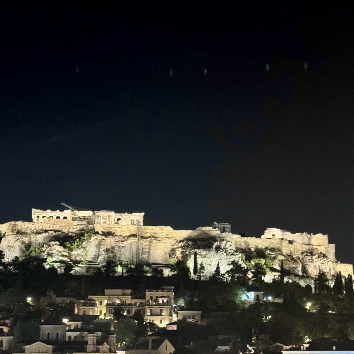 M_S_Billingslea's tweet photo. Nice troll @robin_j_brooks! Was just there. Hope you enjoyed that Greek salad. Mine was great. So was the view from the rooftop #360cocktailbar. https://t.co/GZ4k8bEFkj