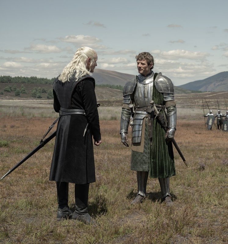 ormundaerons's tweet photo. ormund’s character introduction shown with daemon cements the idea that he and daemon are intentional character parallels. they perform the same extremes &amp; crimes with no remorse and justify themselves through ego and self importance. they’re opposite sides of supremacist belief https://t.co/QrSm0iVn2W