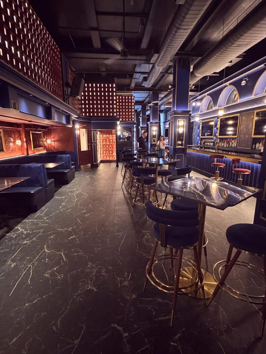 ksbb___'s tweet photo. Tomorrow's happy hour spot looks pretty sweet 👀 https://t.co/Q2n2eRB8C8