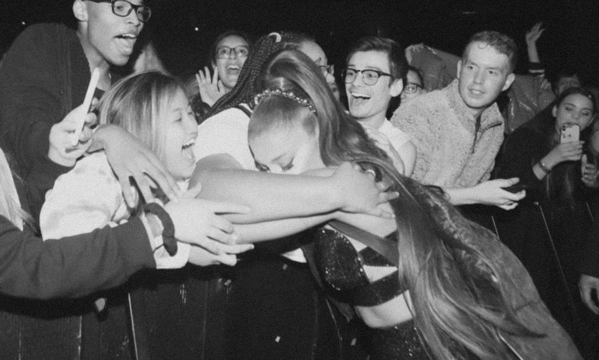 eternalkhia's tweet photo. there’s nowhere, nobody else that I’d rather be with #weloveyouariana 🤍 https://t.co/DnpUwFjyOy