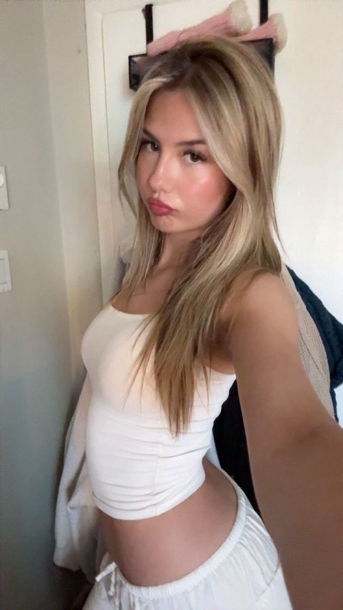 xoxabiix's tweet photo. IGNORANCE IS BLISS 

• Ignore your gut feelings
• Ignore your family
• Ignore your friends
• Ignore your bank balance

ignore everything in your sad life and trust I’ll take care of it 

Findom  nsfwtwt Techdom   humanatm https://t.co/VgLh0crDAx