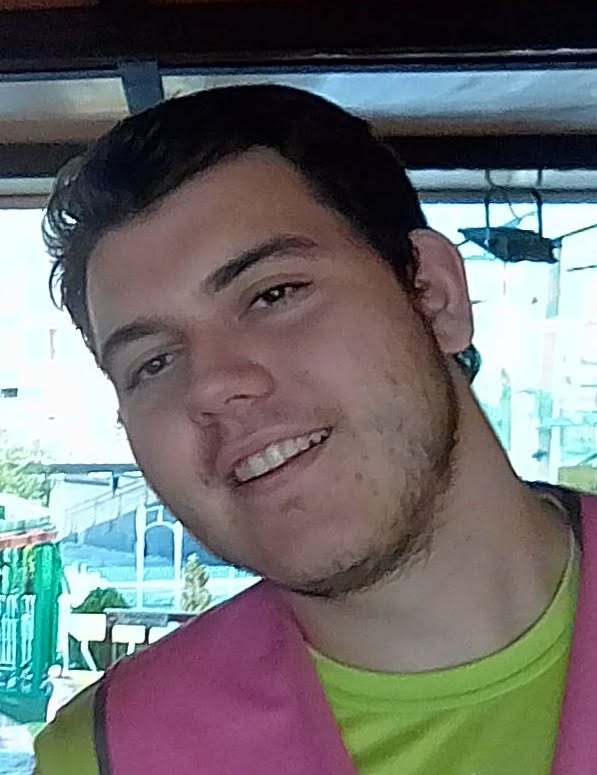 Salva_No_Name's tweet photo. @RubenRL96 @a_normal_dude12 @pukarindo Por qué vas de sobrado con esta cara, Rubén Ramón López? https://t.co/4MpFgb1teD