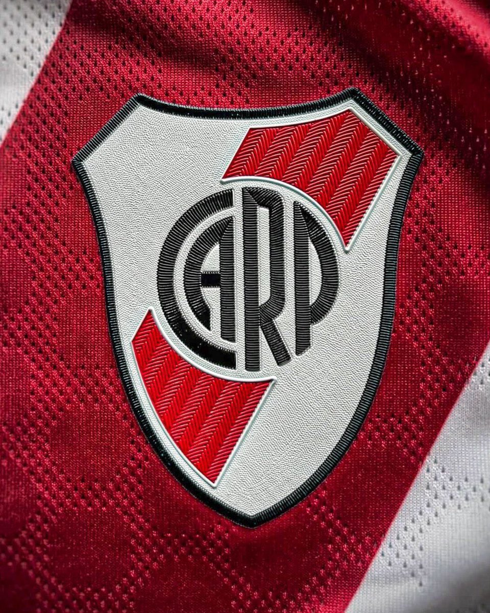 futtmais's tweet photo. 🚨 URGENTE:

Thiago Almada aceita proposta do River Plate e será reforço do clube argentino, que supera a concorrência do Flamengo.

🗞️ @Sebasrur | @Ferpadron https://t.co/MRyif4tRz4