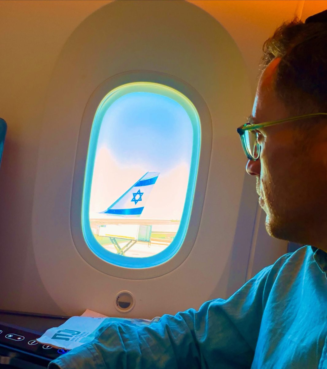 RabinoGarmon's tweet photo. Después de 🇬🇷 🇪🇸 🇫🇷 🇸🇲 🇮🇹 🇸🇮 🇧🇦 🇦🇱 🇲🇪 🇭🇷 Siempre es bendicion llegar a Israel 🇮🇱 

Aun que llegue nada más para pocas horas, porque toca salir otra vez HOY mismo, rumbo a destinos importantes para poder traer más esperanza y luz y por supuesto que Venezuela 🇻🇪 es uno de ellos. https://t.co/uX74DtBE6k
